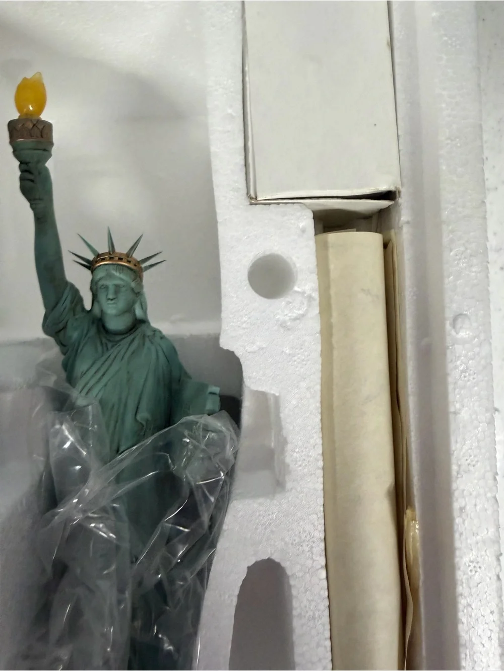 Dept. 56 American Pride Statue of Liberty #57708 Light Up Model NEW Original Box